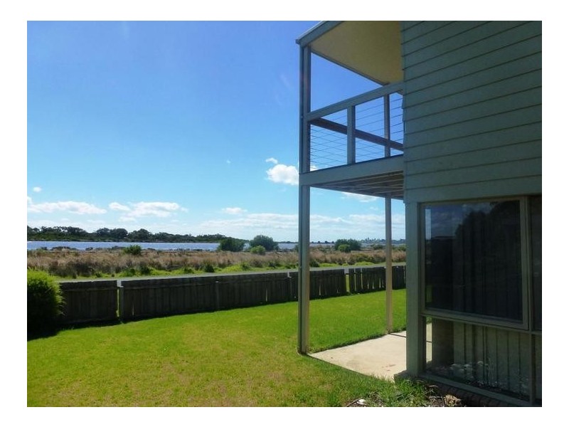 15 Edgewater Close, Queenscliff VIC 3225