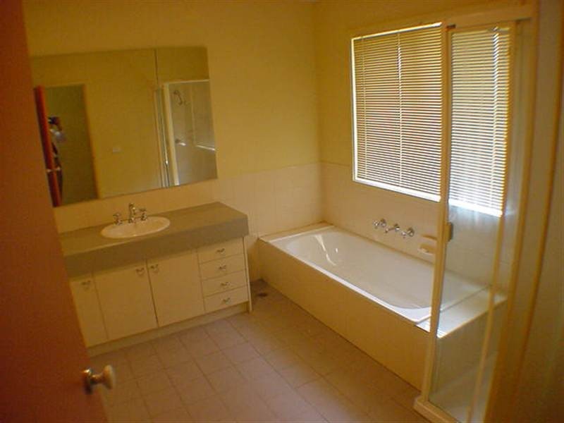 1/4 Nigretta Court, Point Lonsdale VIC 3225