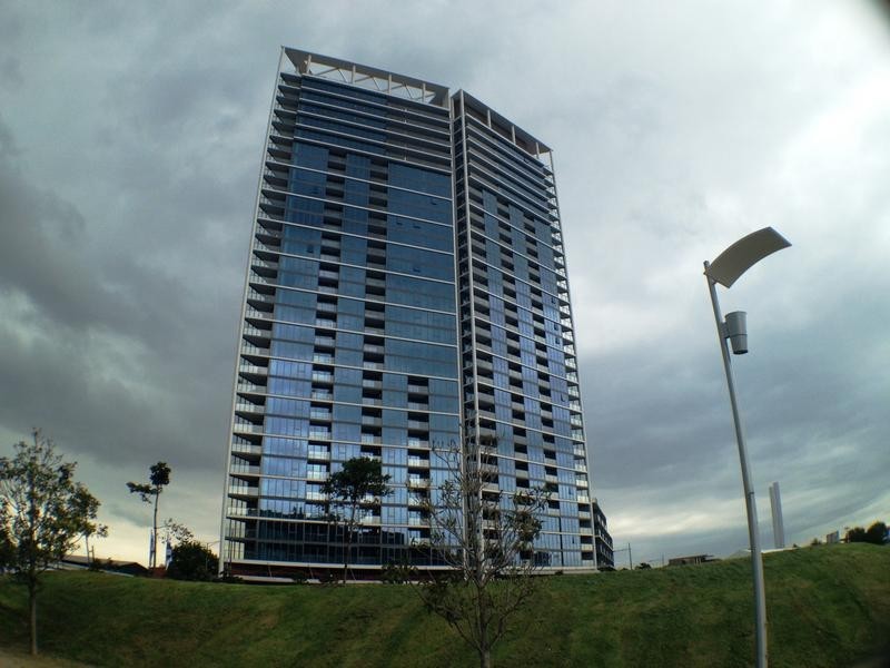 2502/1-13 Point Park Crescent, Docklands VIC 3008