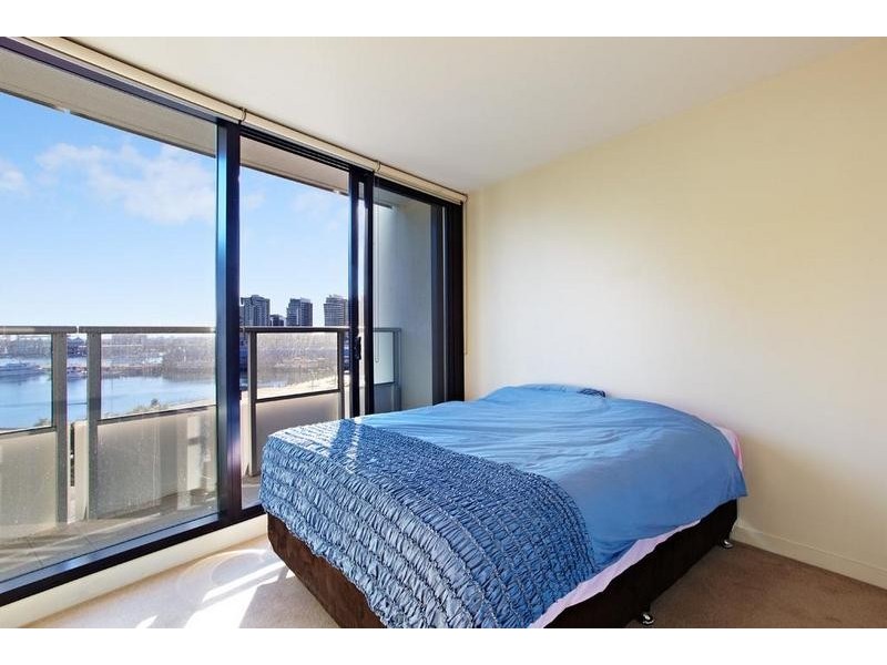 703/100 Harbour Esplanade, Docklands VIC 3008