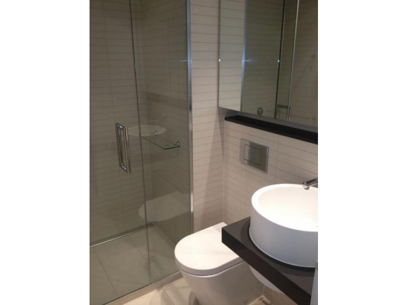 2402/50 Albert Road, South Melbourne VIC 3205