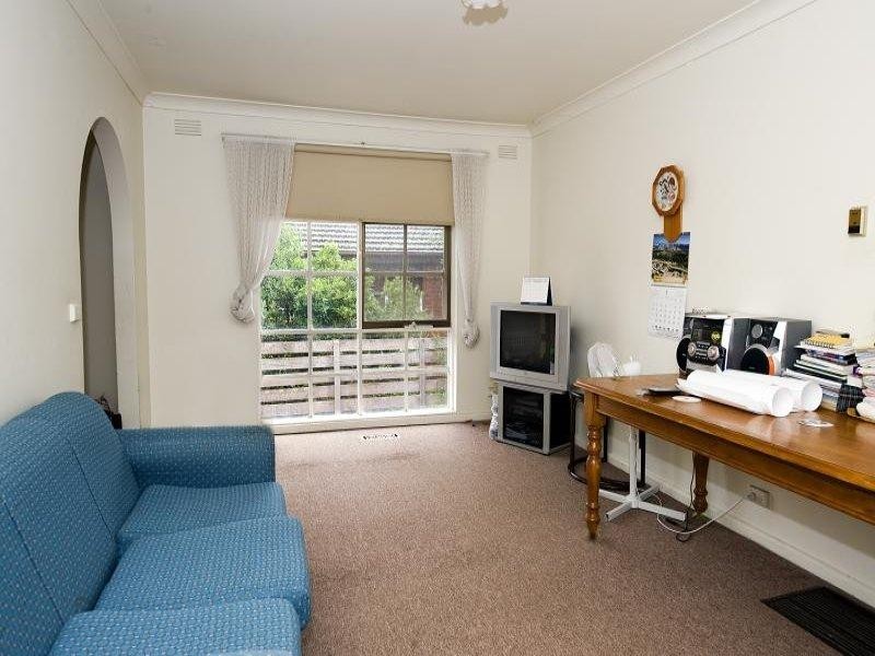 2/782 Whitehorse Rd, Mont Albert VIC 3127