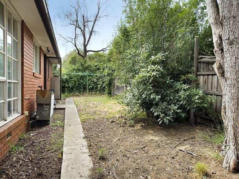 2/782 Whitehorse Rd, Mont Albert VIC 3127