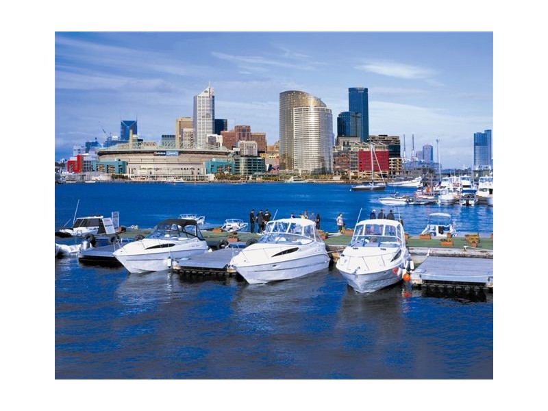 100 Harbour Esplanade – Large, Docklands VIC 3008