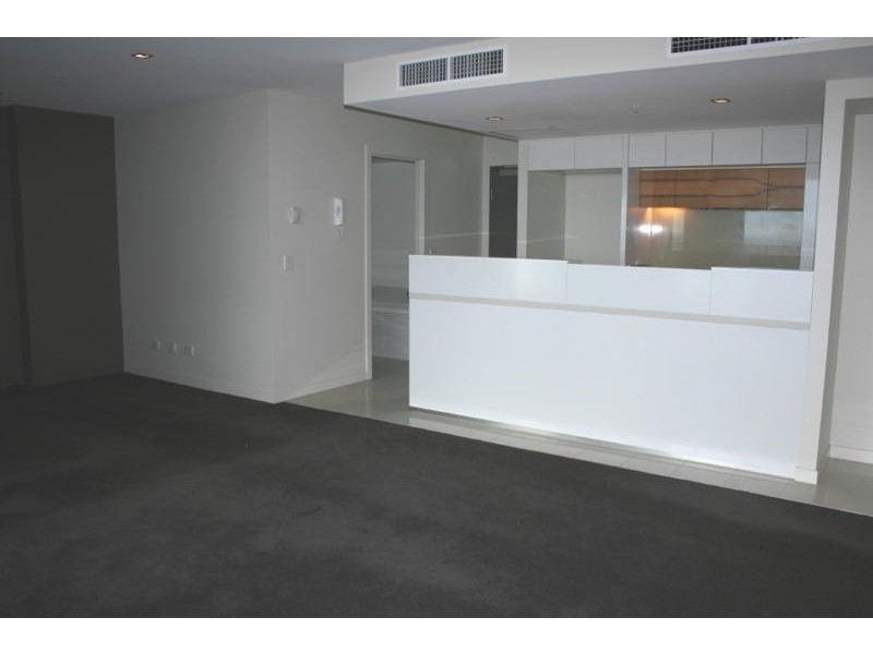 100 Harbour Esplanade – Large, Docklands VIC 3008