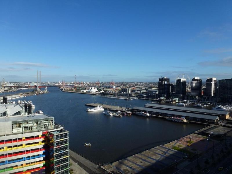 100 Harbour Esplanade – Large, Docklands VIC 3008