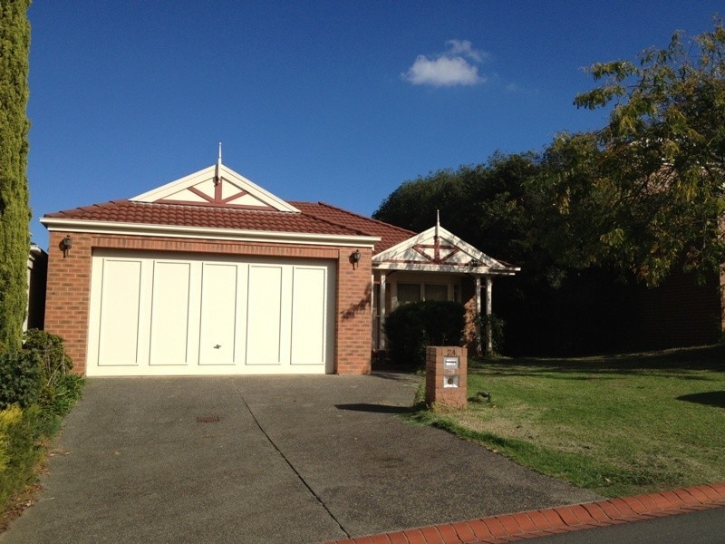 24 Hutchinson Drive, Kew VIC 3101