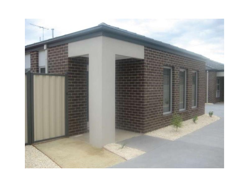 Lot 2047, 2/4 Cadiz Waters, Point Cook VIC 3030