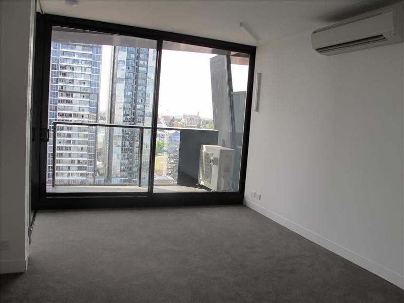 2001/33 A’Beckett Street, Melbourne VIC 3000