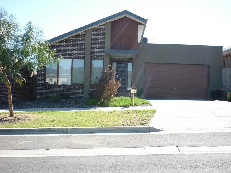 54 Eminence Boulevarde, Doreen VIC 3754