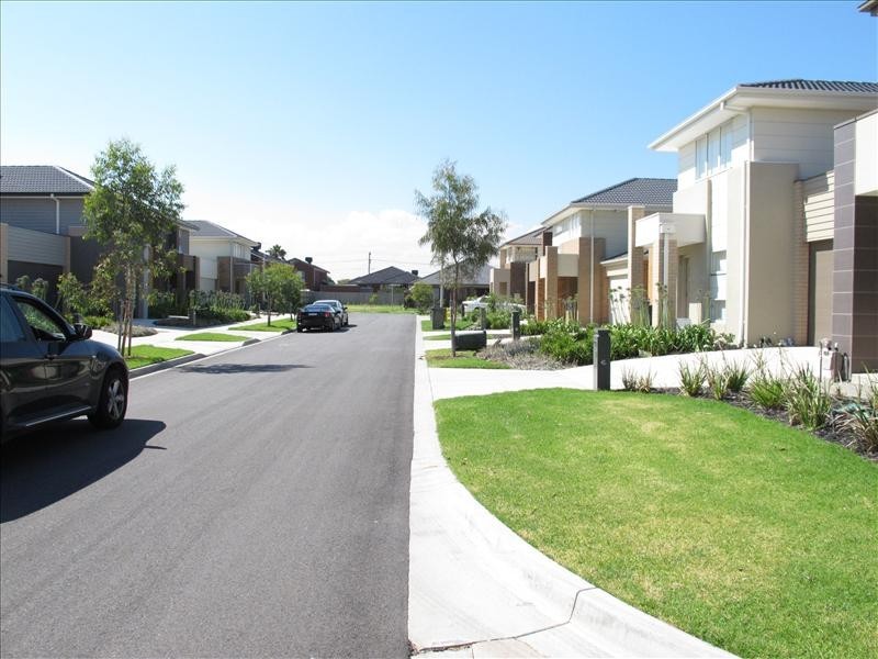 9 Comino Road, Sunshine West VIC 3020