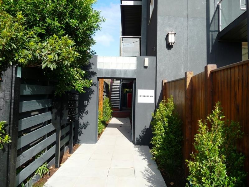 PH 10/4 Lambert Road, Toorak VIC 3142