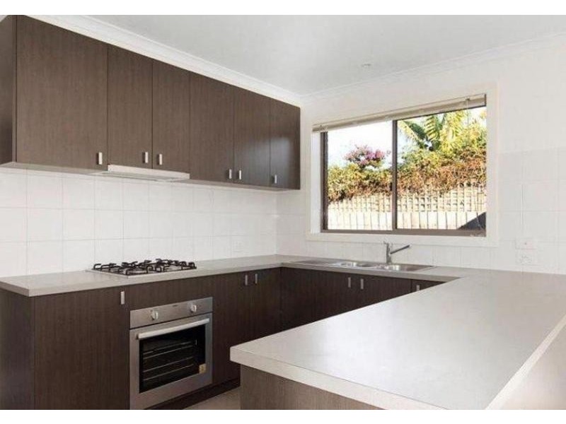 2/12 Williams Road, Laverton VIC 3028