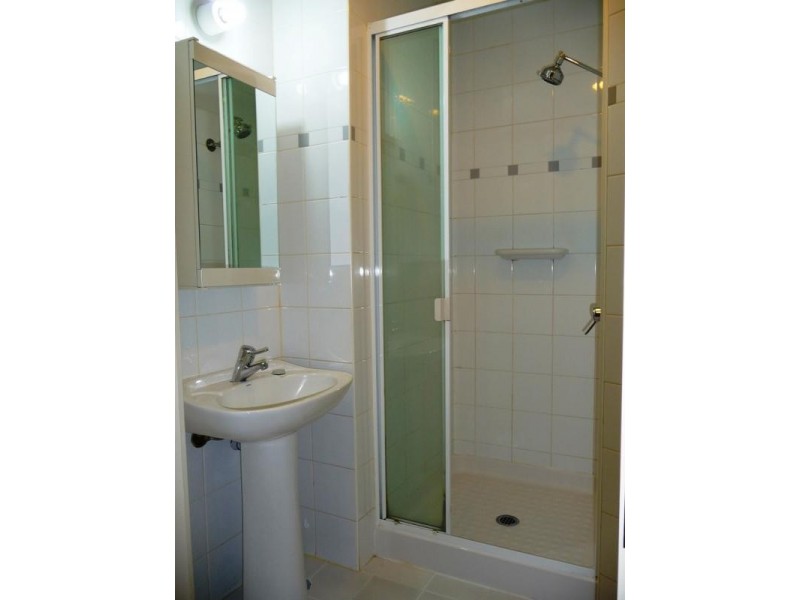 APT 9/7 Drewery Lane, Melbourne VIC 3000