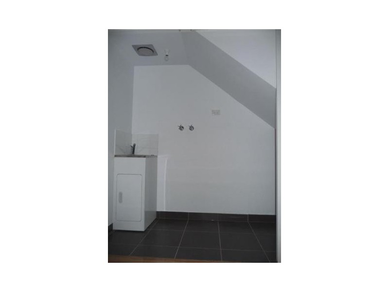 TH 3/121 Donald Street, Brunswick East VIC 3057