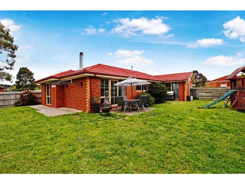 12 Vista Close, Gisborne VIC 3437