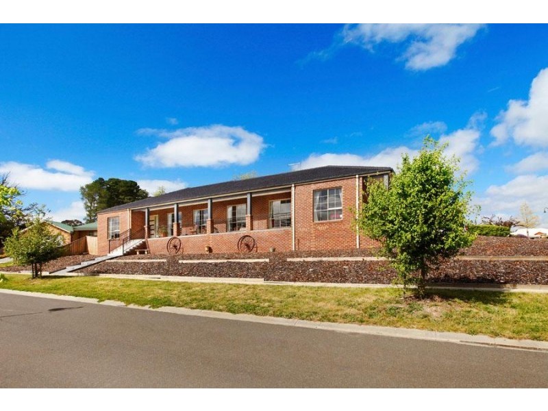 3 Mulgutherie Way, Gisborne VIC 3437