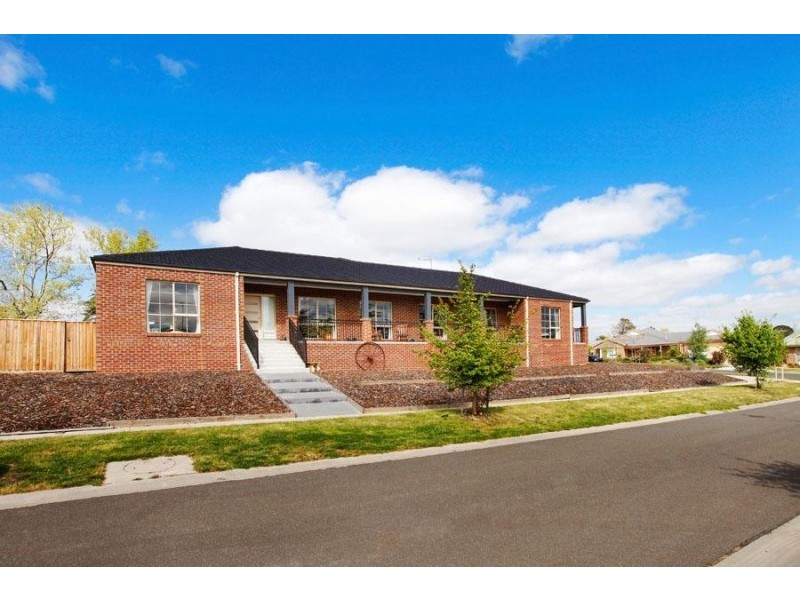 3 Mulgutherie Way, Gisborne VIC 3437