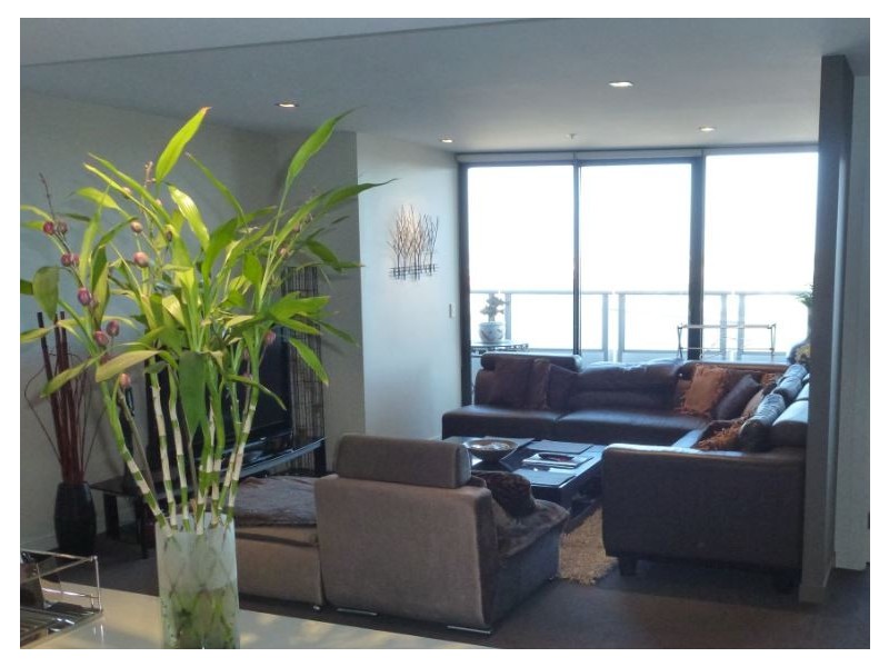 2203/100 Harbour Esplanade, Docklands VIC 3008