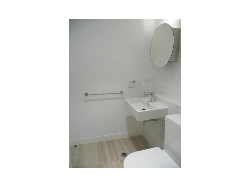 APT 1.5/589 Elizabeth Street, Melbourne VIC 3000