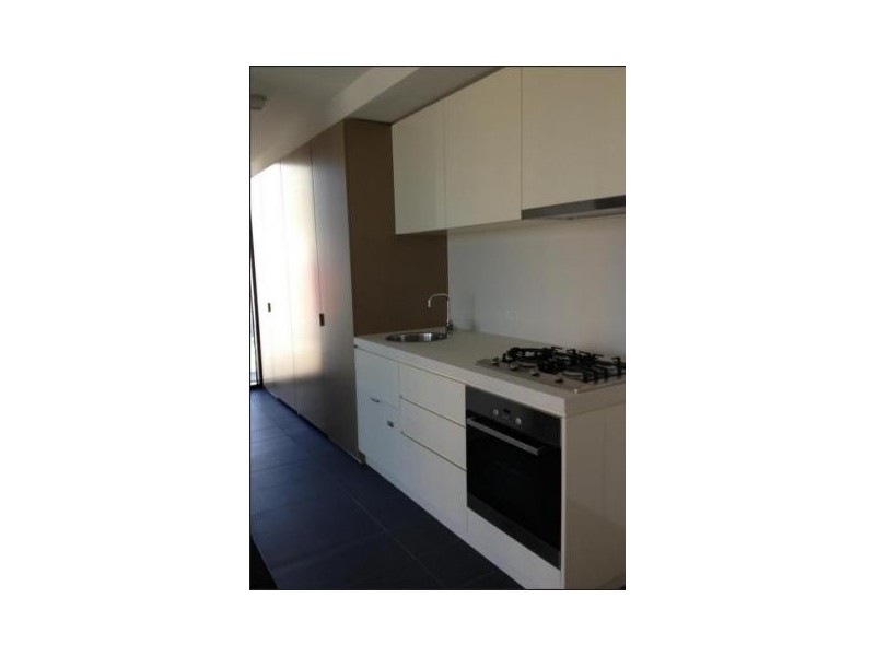 713/33 Mackenzie St, Melbourne VIC 3000