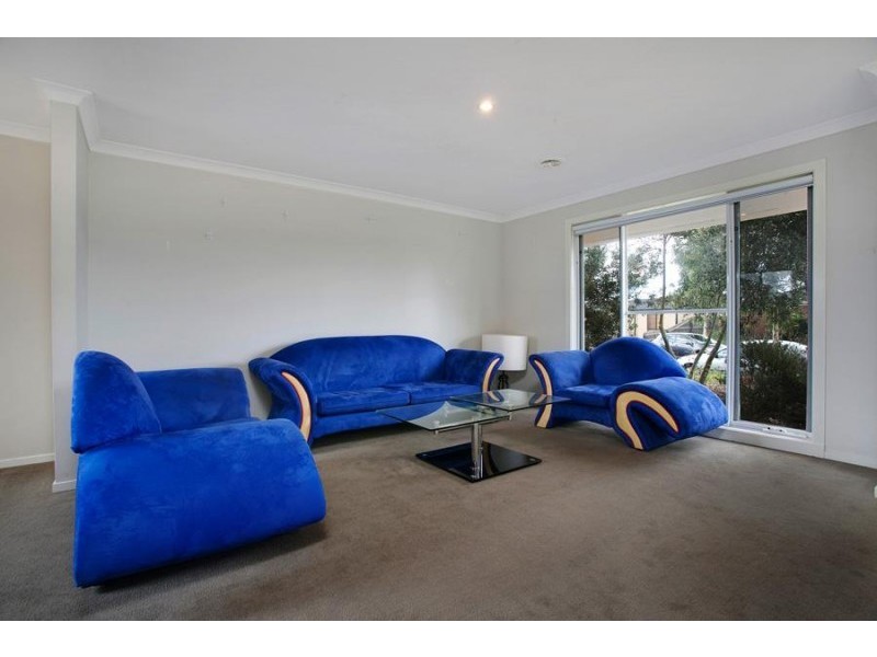 15 Duncombe Park Way, Deer Park VIC 3023