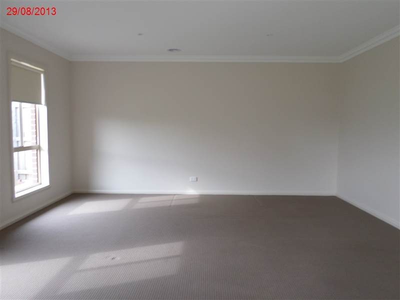 41 McKenzie Way, Doreen VIC 3754