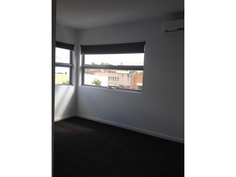 1/51 William Street, Box Hill VIC 3128