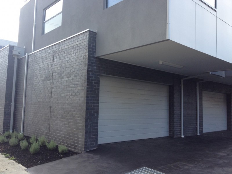 1/51 William Street, Box Hill VIC 3128