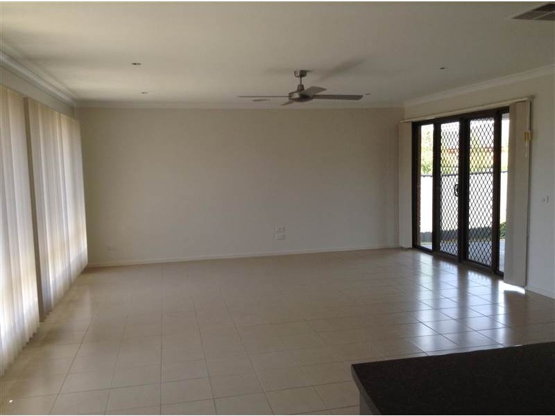 20 Villiers Drive, Point Cook VIC 3030