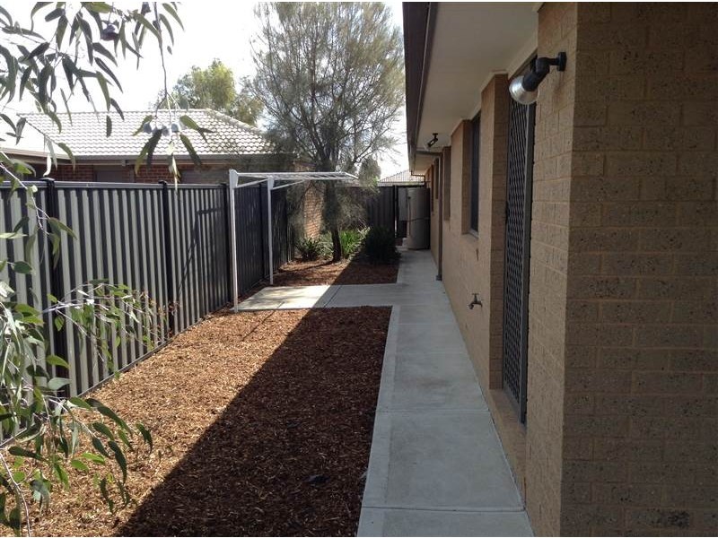 20 Villiers Drive, Point Cook VIC 3030