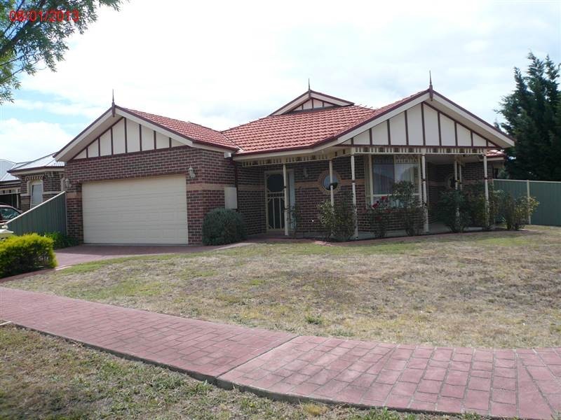 17 Livingstone Square, Point Cook VIC 3030