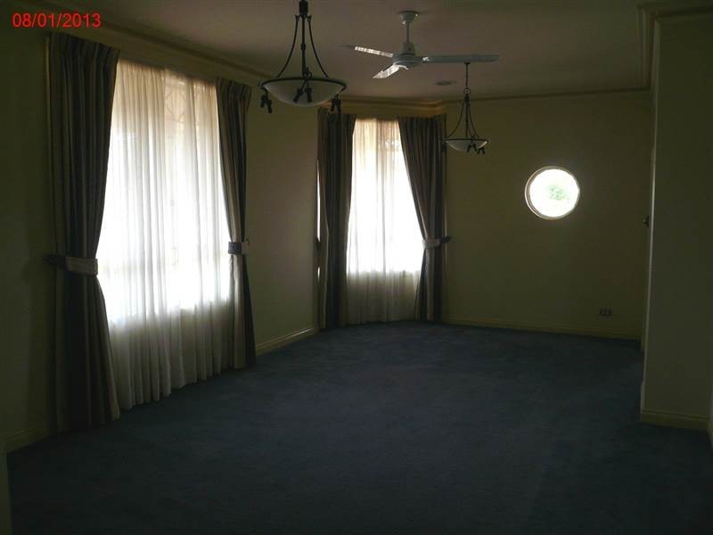 17 Livingstone Square, Point Cook VIC 3030