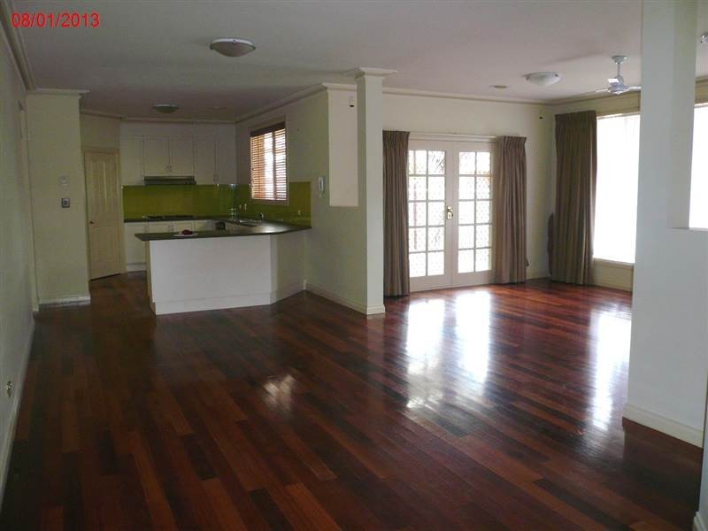 17 Livingstone Square, Point Cook VIC 3030