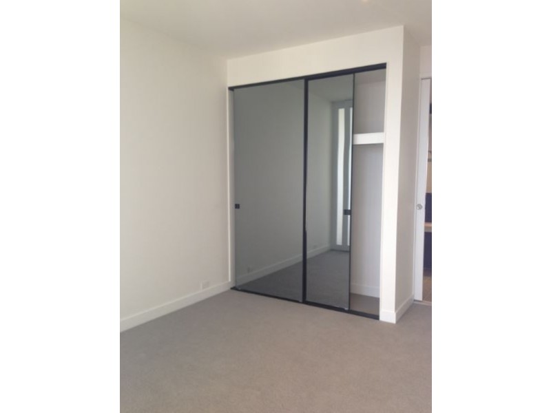 B2813/120 A’Beckett Street, Melbourne VIC 3000