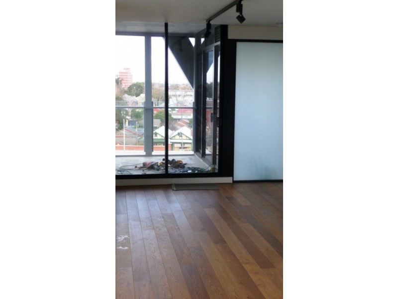 707/10-16 Trenerry Crecent, Abbotsford VIC 3067