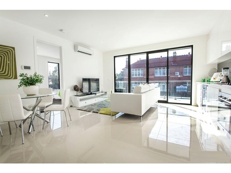 2/175 Balaclava Road, Caulfield North VIC 3161