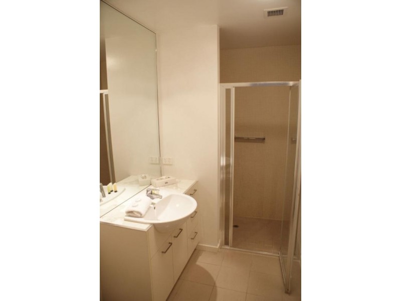 5 Caravel Lane, Docklands VIC 3008