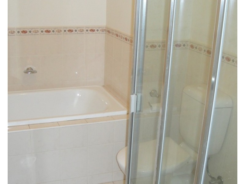 5A Naughton Place, Carlton VIC 3053