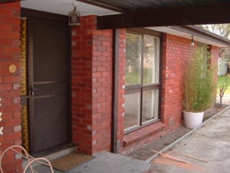 256 Brandon Park Drive, Glen Waverley VIC 3150