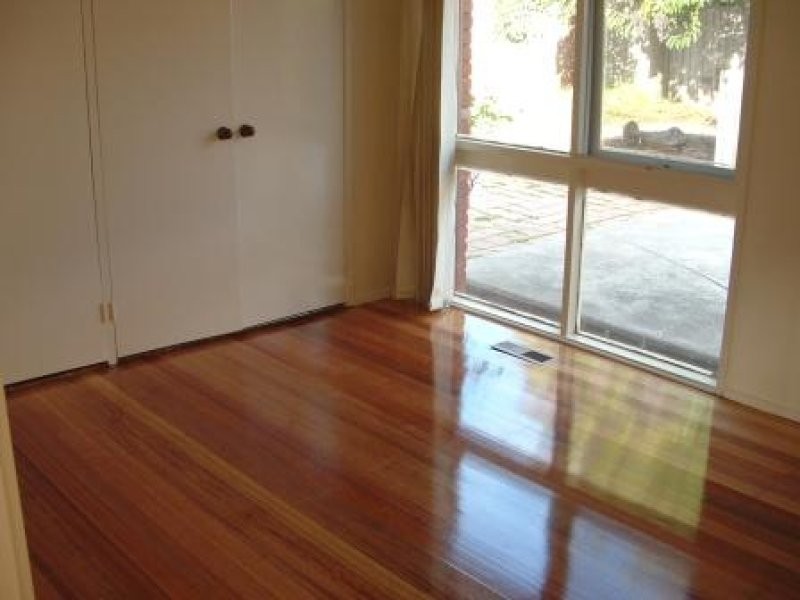 256 Brandon Park Drive, Glen Waverley VIC 3150