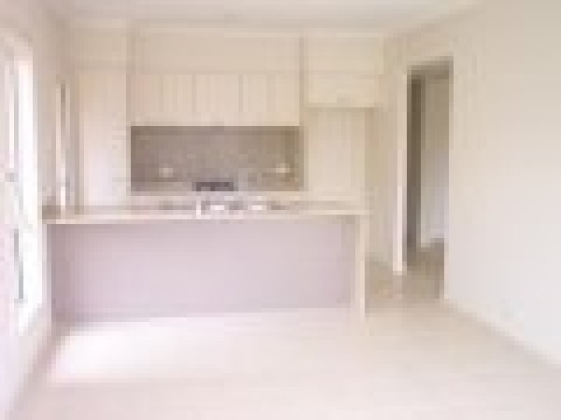 30 Parkwood Terrace, Sanctuary Lakes VIC 3030