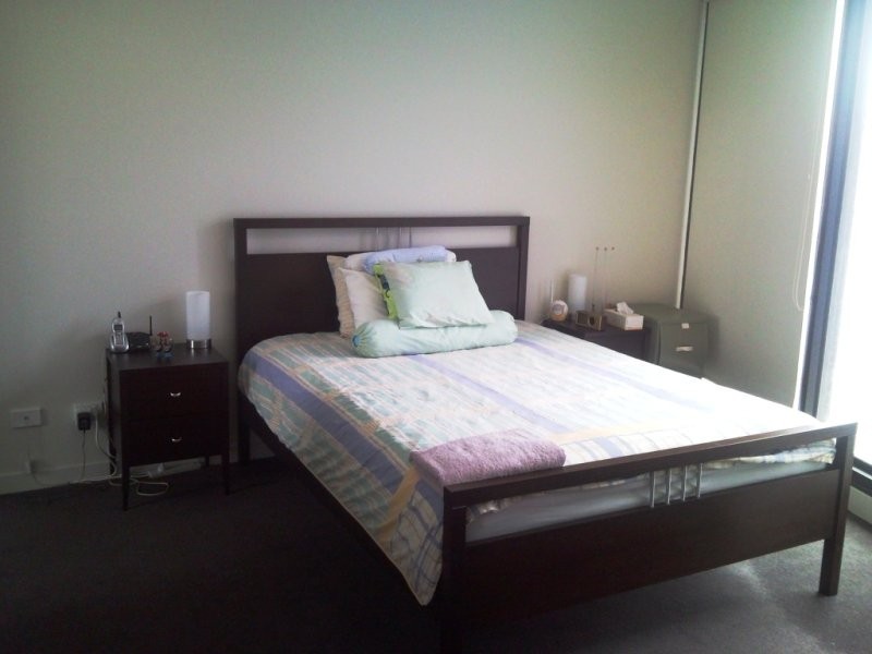 100 Harbour Esplanade, Docklands VIC 3008