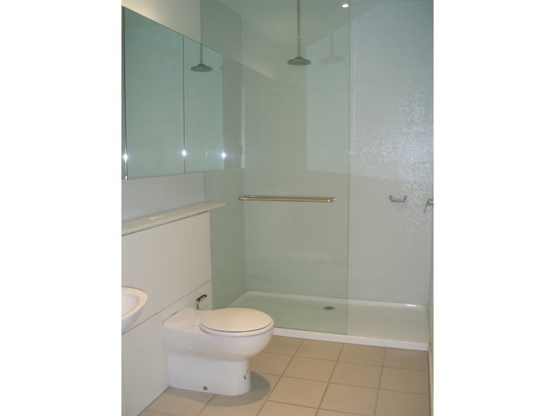 202/217 A’beckett, Melbourne VIC 3000