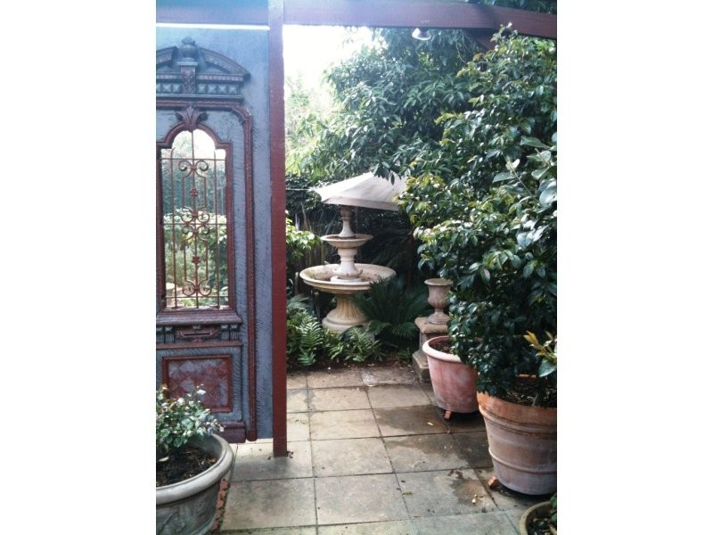 207 Brighton Road, Elwood VIC 3184