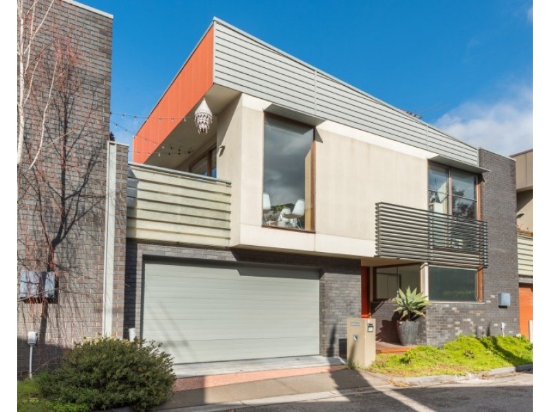 12 Jetty Lane, Maribyrnong VIC 3032