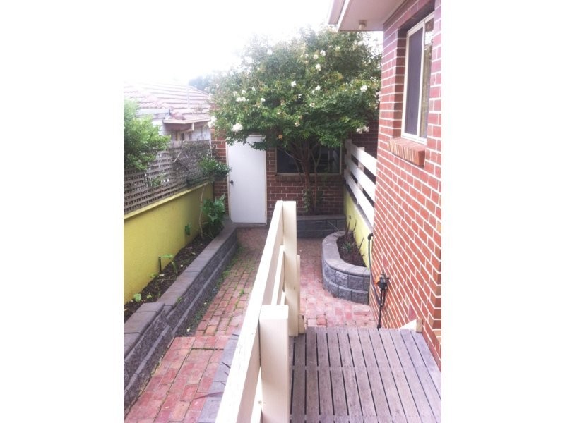 11 Roslyn Street, Pascoe Vale VIC 3044