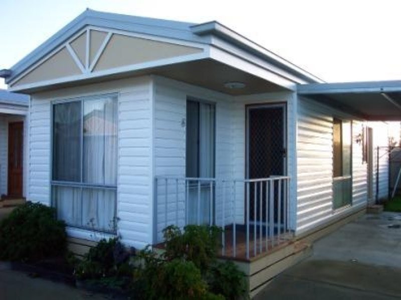 73-77 Butler Street, Deniliquin NSW 2710