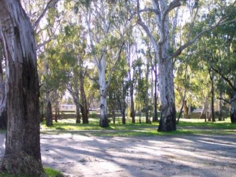 73-77 Butler Street, Deniliquin NSW 2710