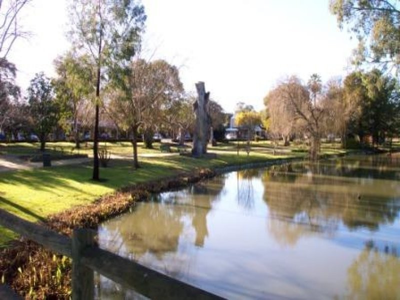 73-77 Butler Street, Deniliquin NSW 2710